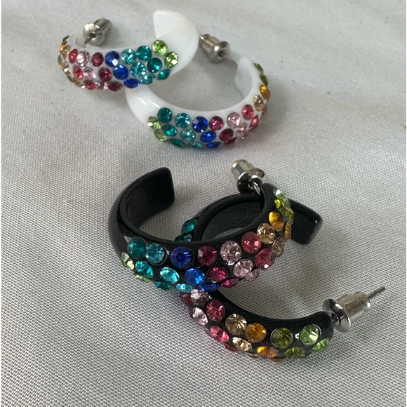 Two pair of open hoop rainbow rhinestone earrings - Picture 5 of 10
